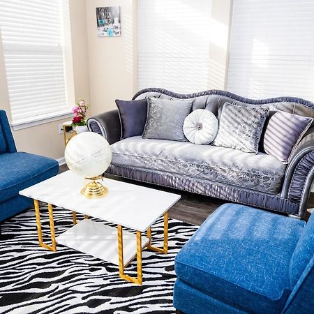 Luxury 3 Bedrooms With King Bed Downtown Indy อินเดียนาโพลิส ภายนอก รูปภาพ