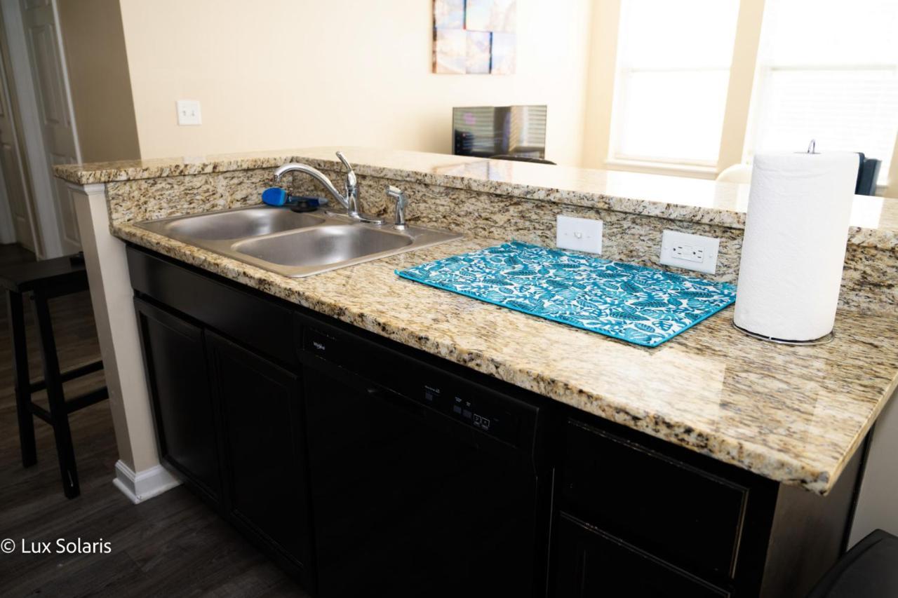 Luxury 3 Bedrooms With King Bed Downtown Indy อินเดียนาโพลิส ภายนอก รูปภาพ